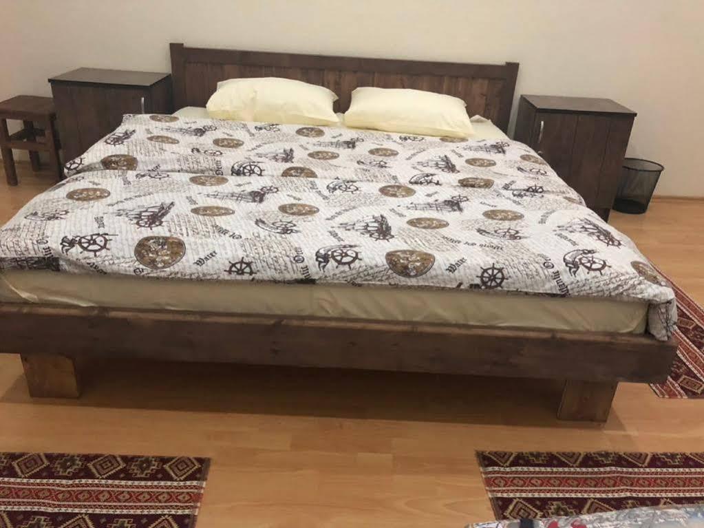 Capital Hostel Baku Ngoại thất bức ảnh