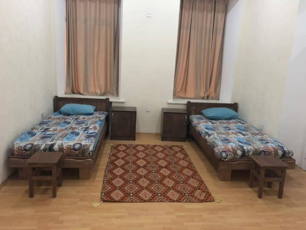 Capital Hostel Baku Ngoại thất bức ảnh